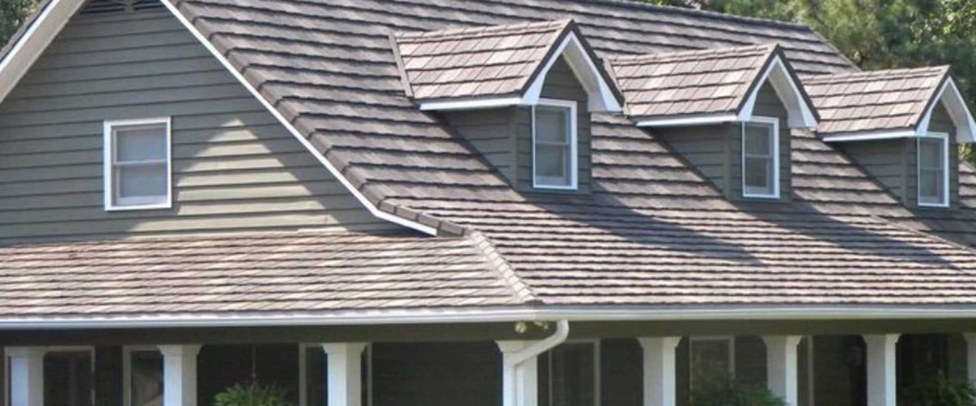 How is roofing made?